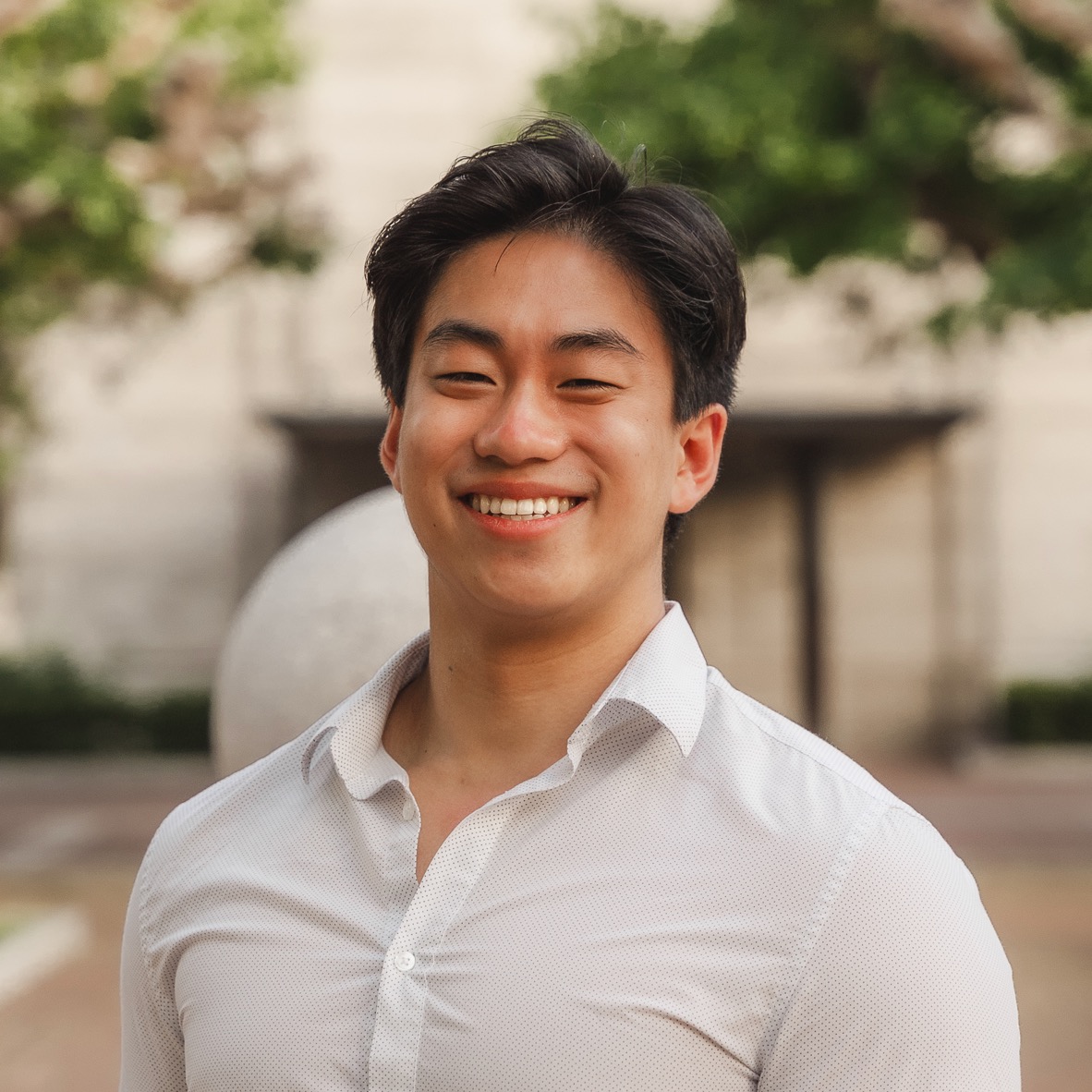 Lonnie Chien